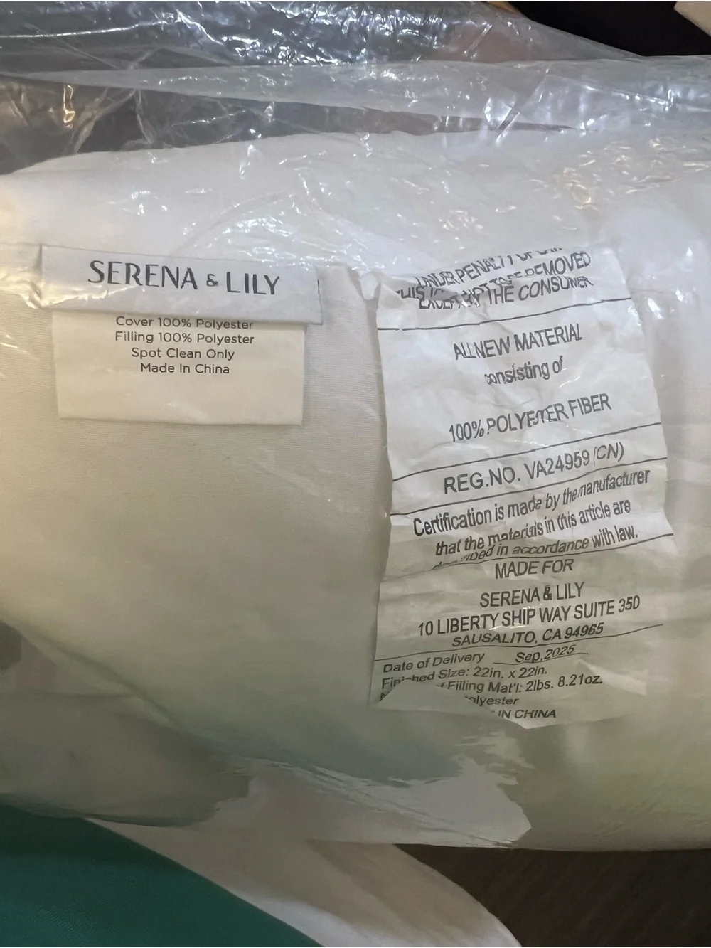 Serena & Lily Outdoor Pillow Insert 22x22 – New